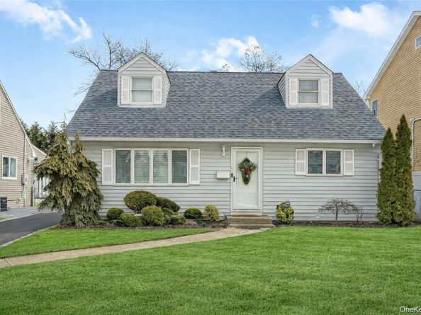 2477 Freeport Street, Wantagh NY 11793