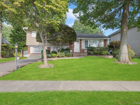 9 Flint Lane, Jericho NY 11753