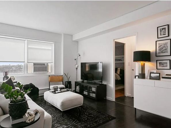 6 Fordham Hill Oval 8E, Bronx NY 10468