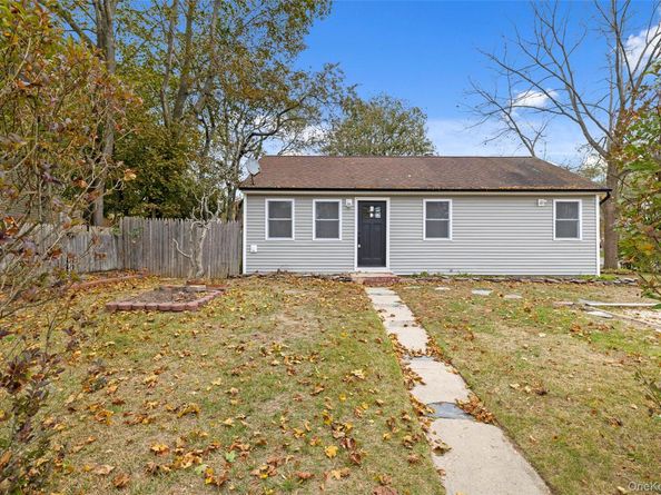 803 Meade Avenue, Bellport NY 11713