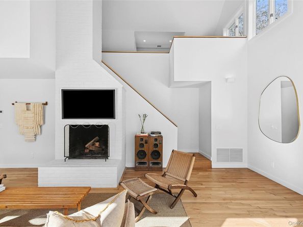 34 Floyd Street, East Hampton NY 11937