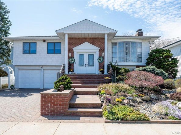 31 Regent Drive, Lido Beach NY 11561