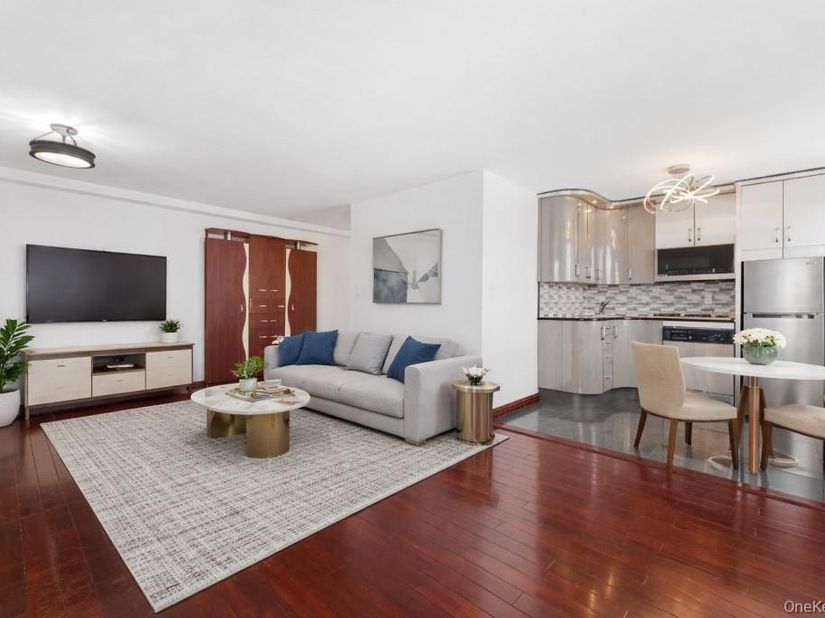 40 Brighton 1st Road 15M, Brooklyn NY 11235