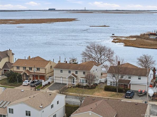 3094 Riverside Drive, Wantagh NY 11793