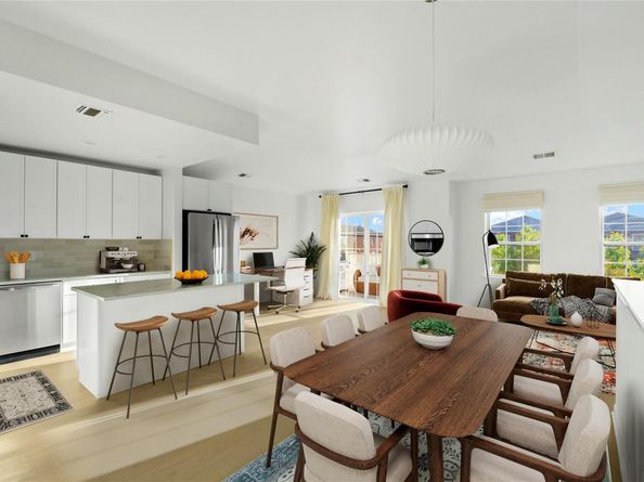 3-17 Endeavor Place C, College Point NY 11356