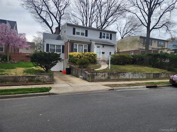 899 Cleveland Street, West Hempstead NY 11552