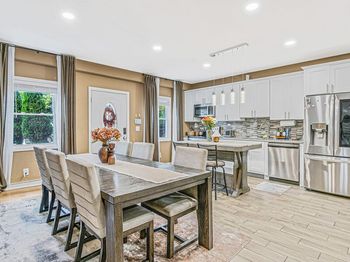 73 Lynbrook Drive