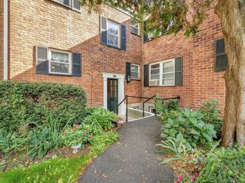 135 South Highland Ave