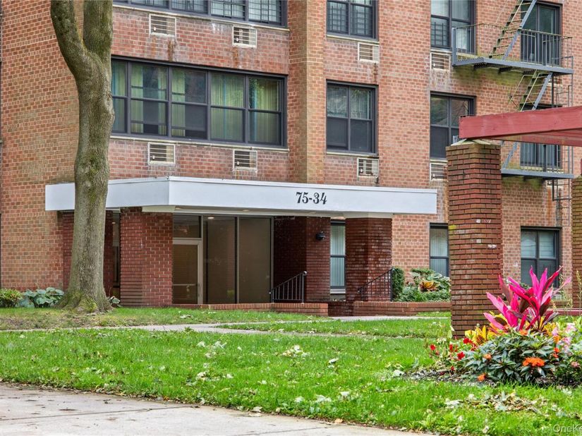 75-34 Bell Boulevard 6H, Bayside NY 11364
