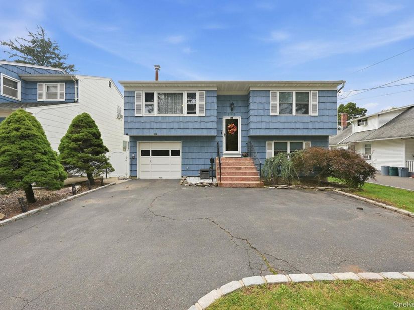 295 Depot Road, Huntington Station NY 11746