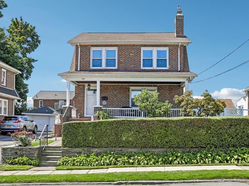 309 Bellevue Avenue, Yonkers NY 10703