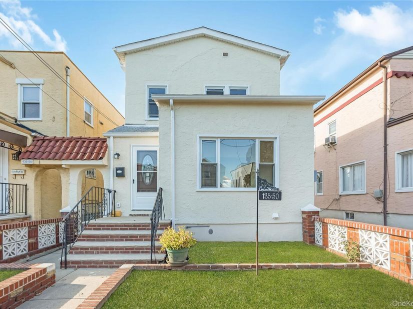 13550 234th Street, Rosedale NY 11422