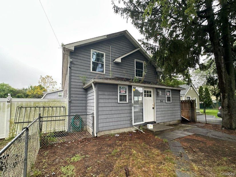 54 Oneill Avenue, Bay Shore NY 11706
