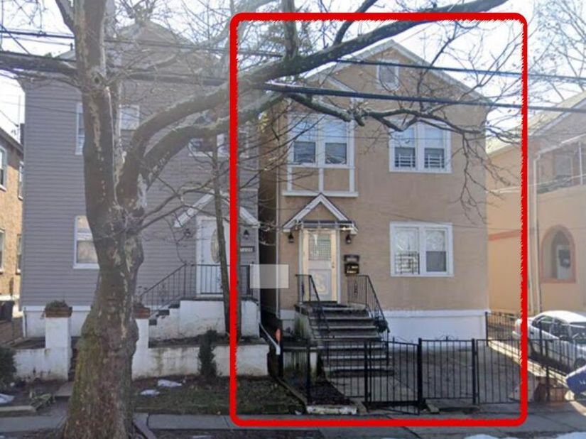 1006 E 241 street Monticello, Bronx NY 10466