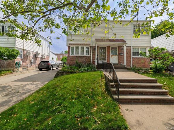 6741 197th Street, Fresh Meadows NY 11365