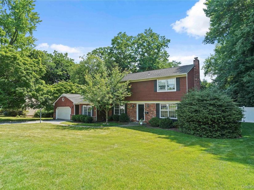 16 Stephen Drive, Tarrytown NY 10591