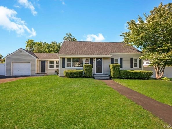 200 4th Avenue, East Northport NY 11731