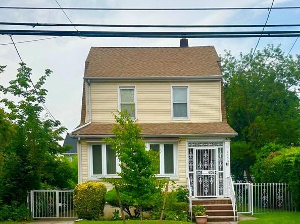 10048 222nd Street, Queens Village NY 11429