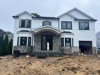 112 Columbia Drive