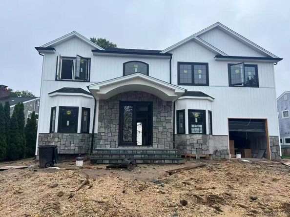112 Columbia Drive, Jericho NY 11753