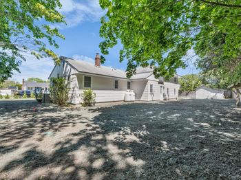 8 N Westbury Road