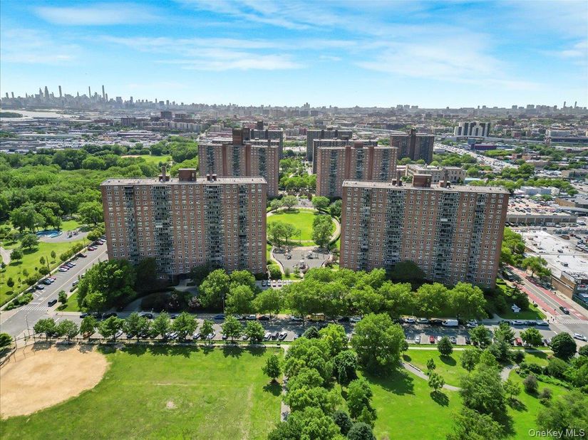 825 Morrison Avenue 16A, Bronx NY 10473