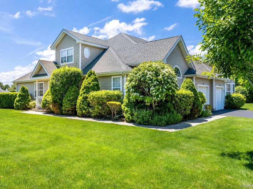 174 Adele Court, Riverhead NY 11901