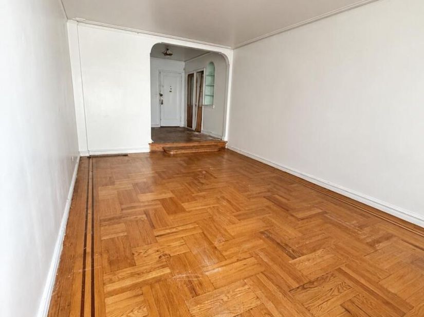 2160 Bronx Park Park 3B, Bronx NY 10462