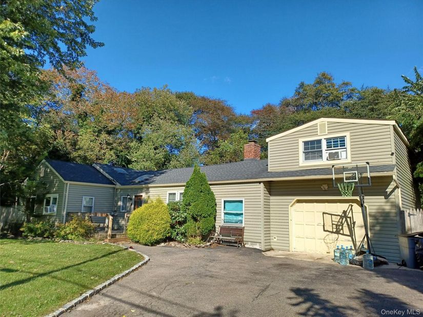 77 Dahlia Drive, Mastic Beach NY 11951