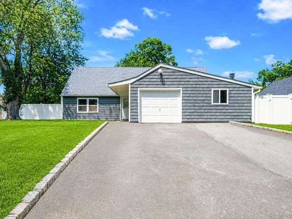 150 Serpentine Lane, Islandia NY 11749