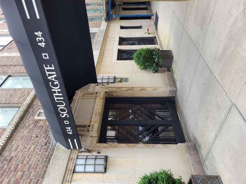434 E 52 Street 9A, New York (Manhattan) NY 10022