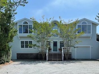 405 Dune Road