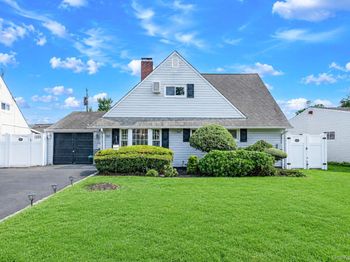 90 Twin Lane N