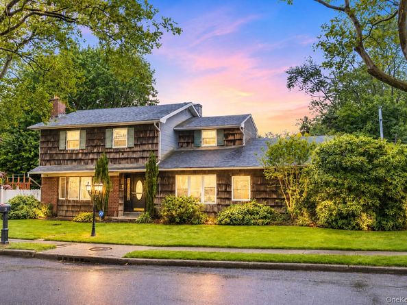 2 Bartel Drive, Greenlawn NY 11740