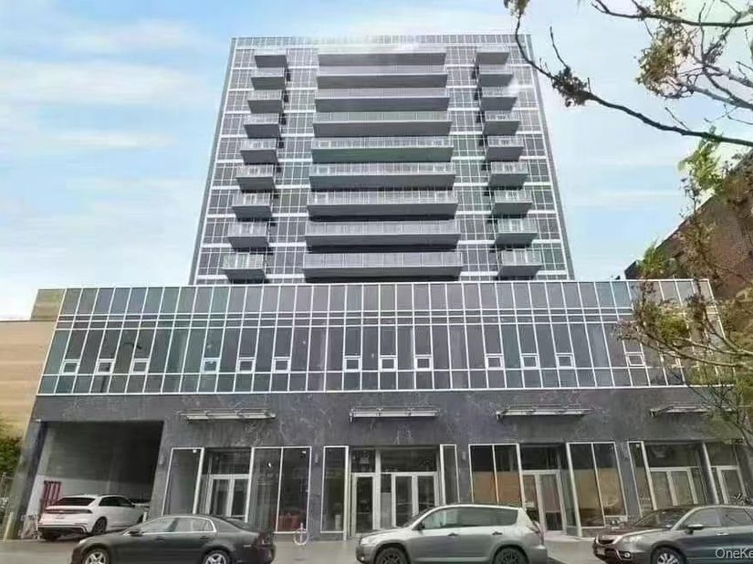 4162 Bowne Street 14E, Flushing NY 11355