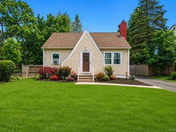 12 Mallar Avenue