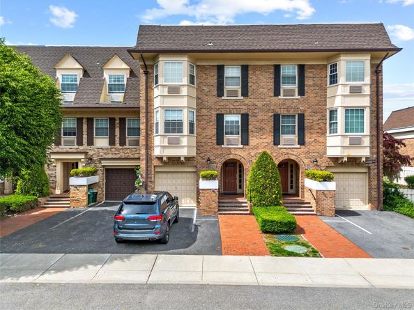207-23 Darren Drive 2nd Floor, Bayside NY 11360