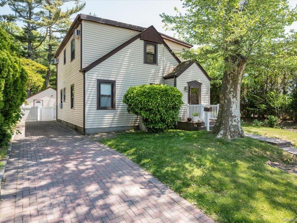 1045 Stanton Avenue, Woodmere NY 11598