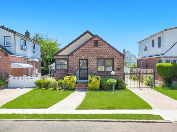 11909 230th Street, Cambria Heights NY 11411