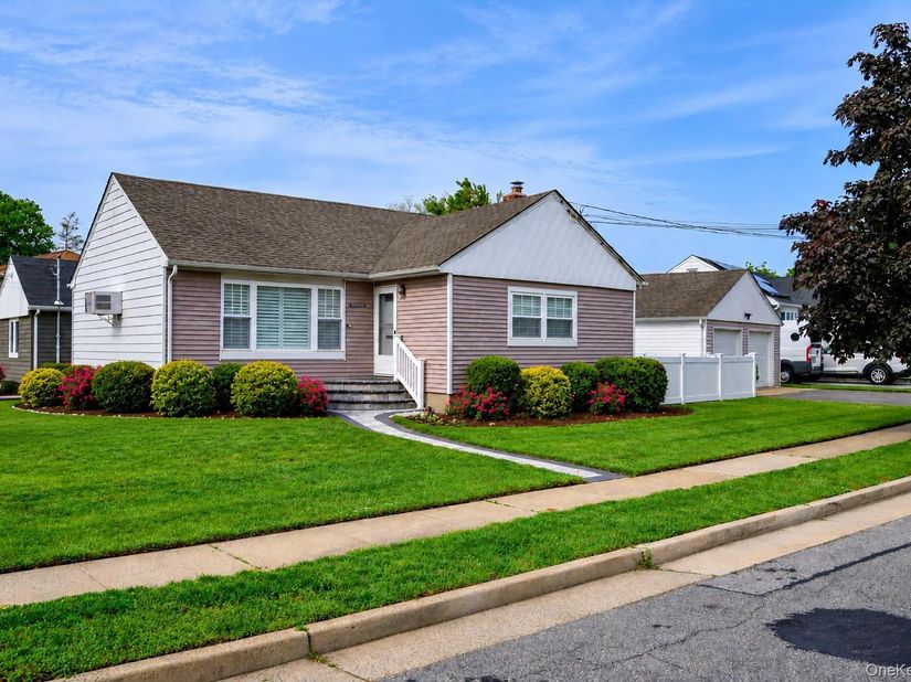 130 Boylston Street, Hempstead NY 11550