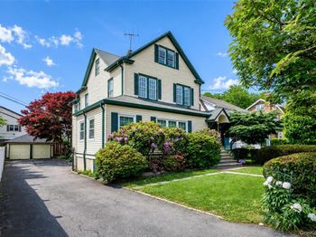 82 Clove Road