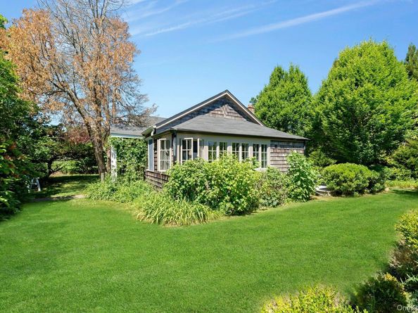 1100 7th Street, Greenport NY 11944