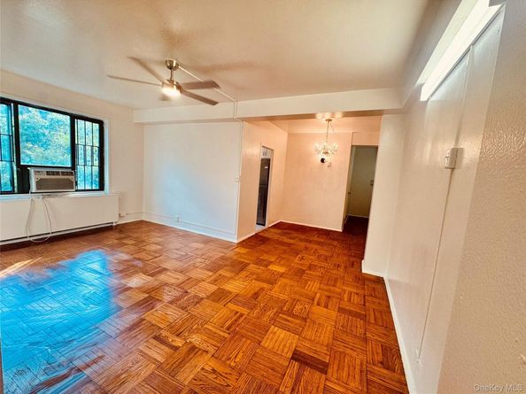 1560 UNIONPORT Road 3G, Bronx NY 10462