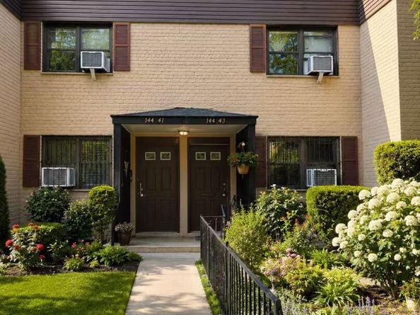 144-43 71st Road B, Flushing NY 11367