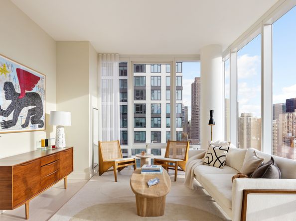 501 3rd Avenue 32B, New York NY 10016