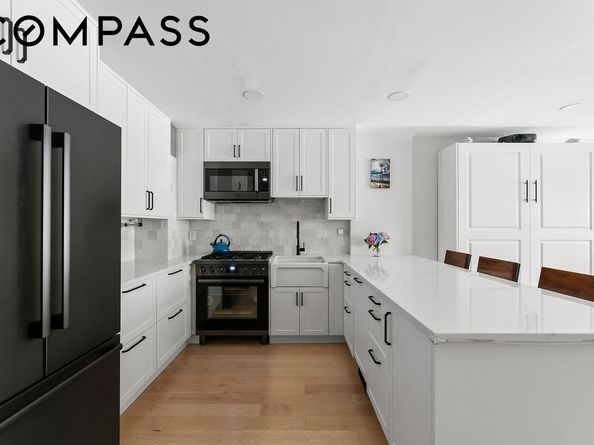 145 East 15th Street 2T, New York NY 10003