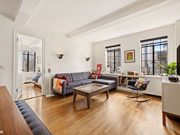 45 Tudor City Place 1117/1118, New York NY 10017