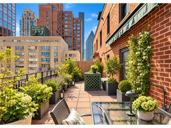 345 East 52nd Street