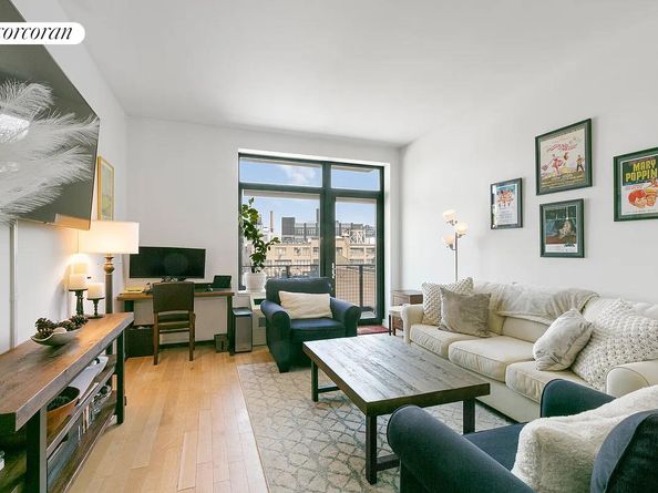 21-45 44th Drive 6B, Queens NY 11101