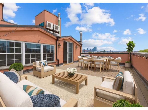 216 Calyer Street 5A, Brooklyn NY 11222